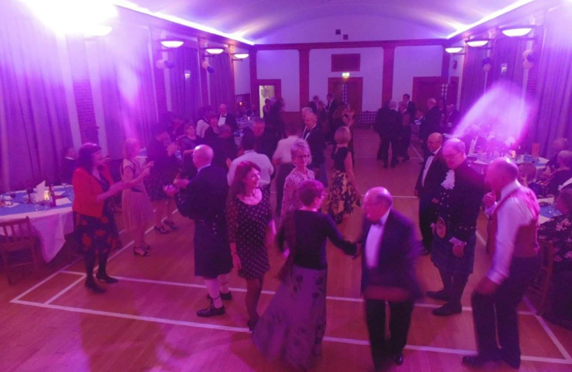 Dancing2
