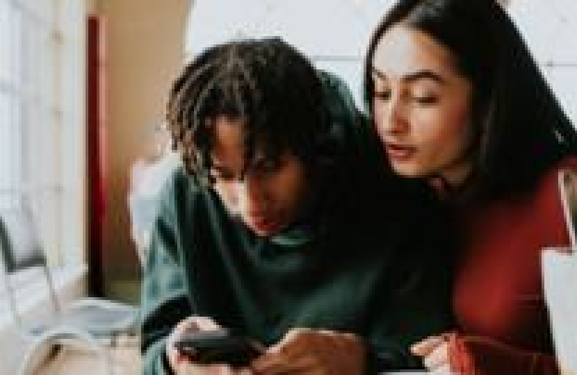Conservatives force U-turn on social media ban for under-16s