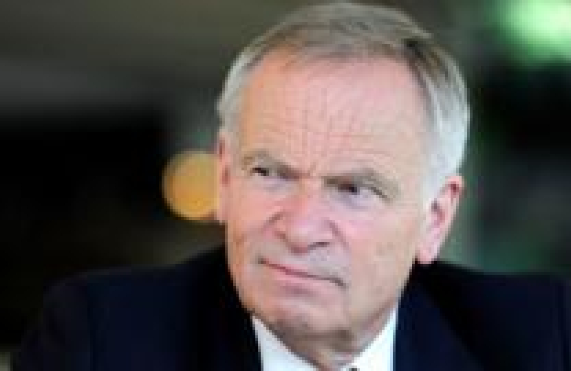 Conservatives to Save £900 Million a Year by Cutting Student Loans for Non-UK Nationals